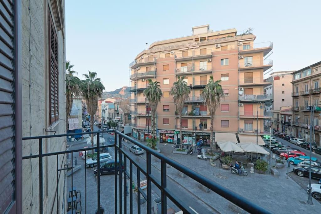 La Casuzza Del Borgo - Porto - Politeama Apartment Палермо Екстериор снимка