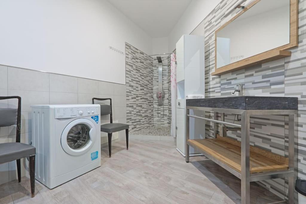 La Casuzza Del Borgo - Porto - Politeama Apartment Палермо Екстериор снимка